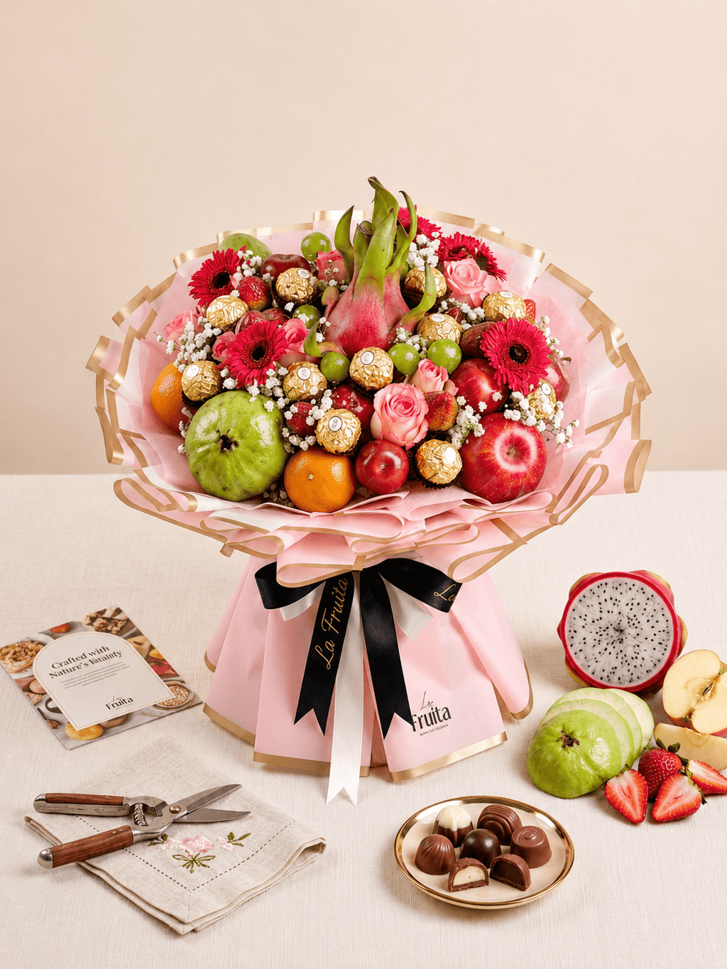Dragon Blossom Bouquet - La Fruita