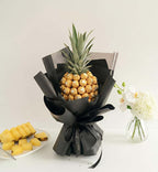 Pineapple & Ferrero Rocher Bouquet - La Fruita