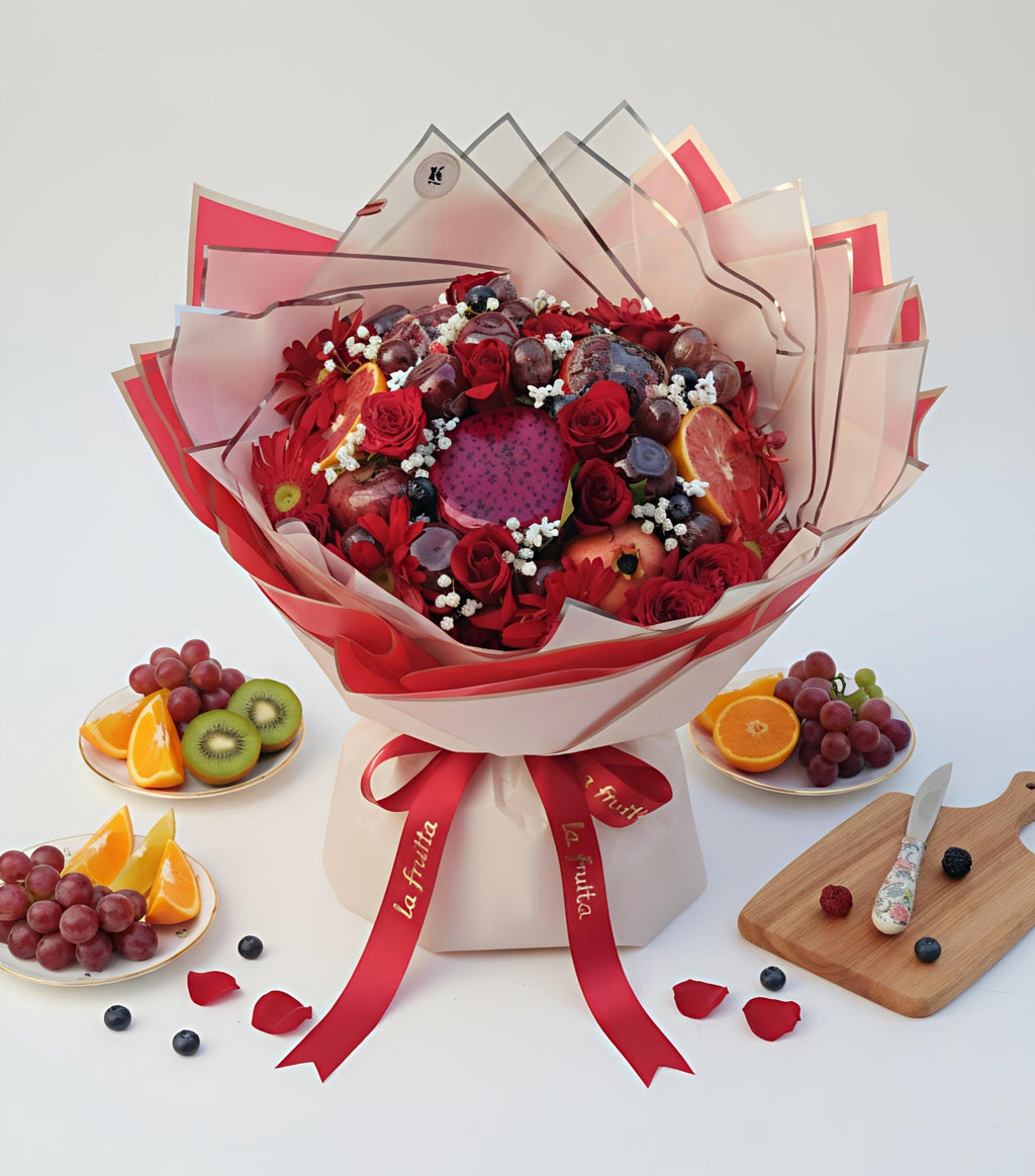 Red Bloom Bouquet - La Fruita
