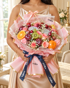 Royal Blush Bouquet - La Fruita